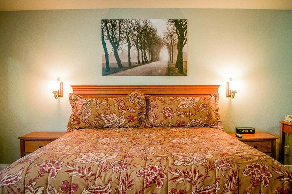 Stratford Inn Ашленд Екстериор снимка
