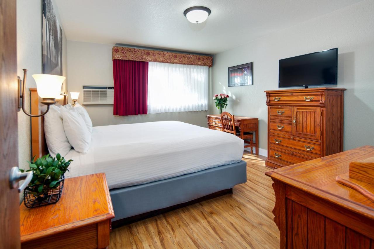 Stratford Inn Ашленд Екстериор снимка