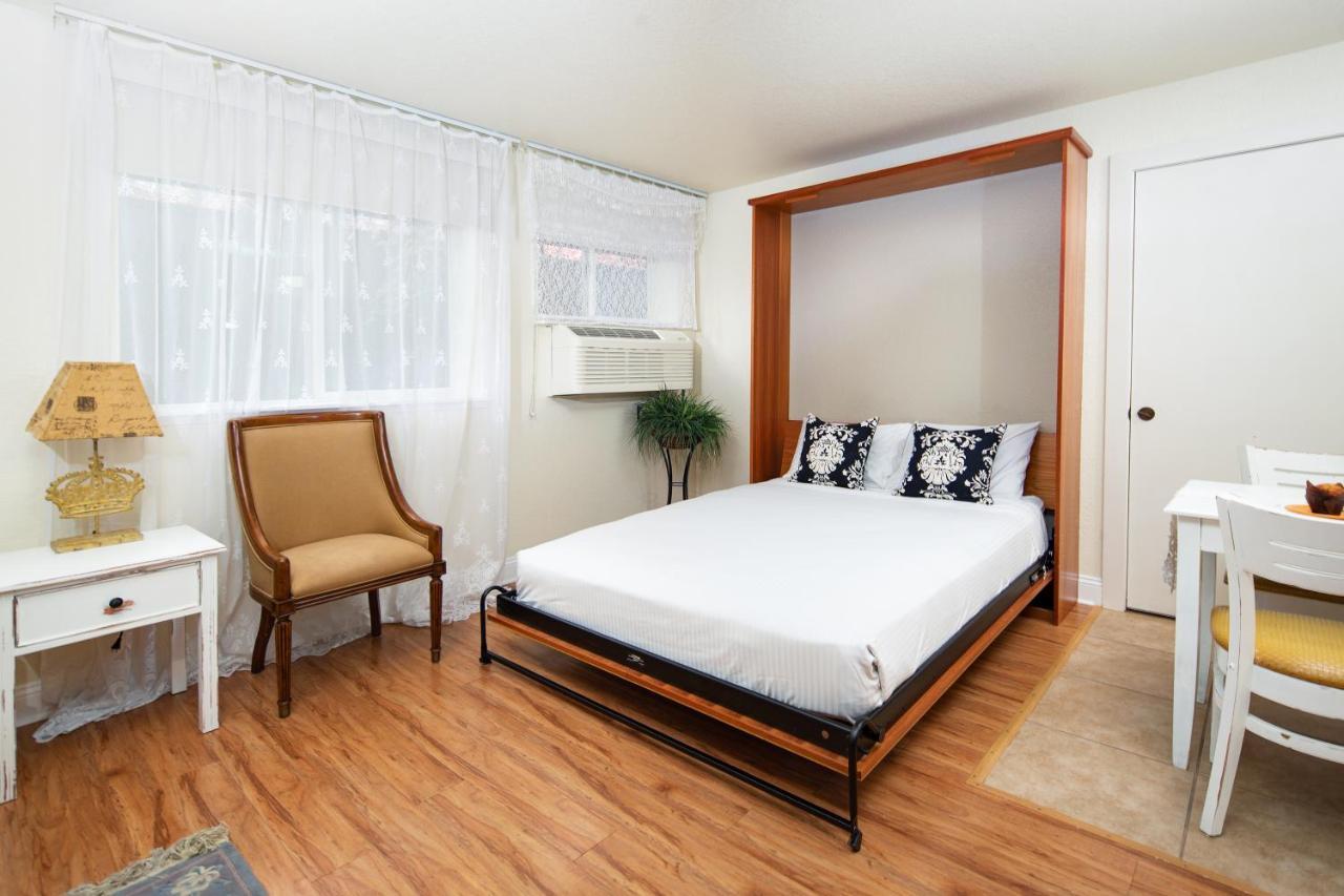 Stratford Inn Ашленд Екстериор снимка