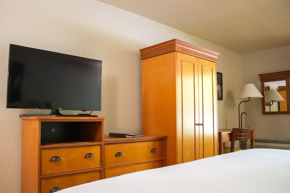 Stratford Inn Ашленд Екстериор снимка